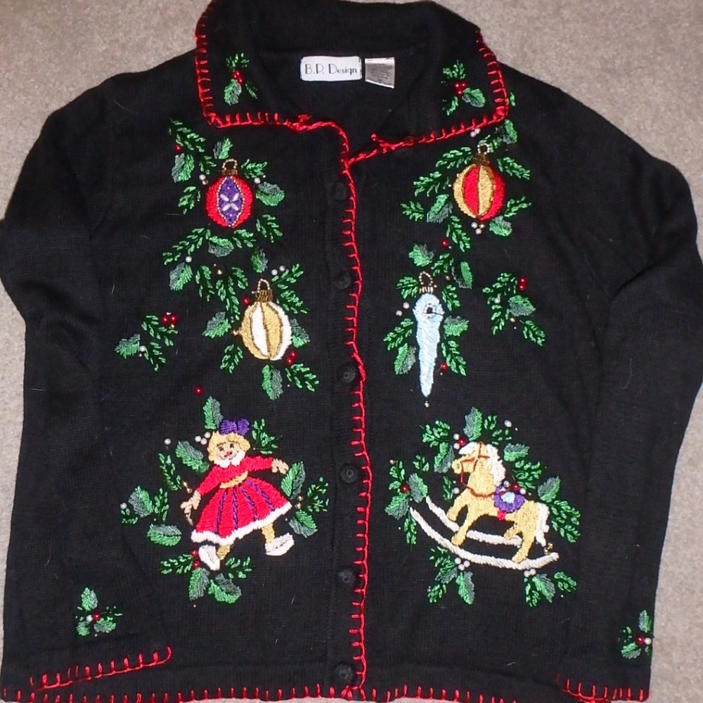 CHRISTMAS SWEATER/CARDIGAN (I think it's cute!)